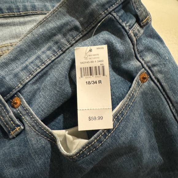 Mid Rise Bootcut Jeans with Washwell size 18 - Picture 4 of 4